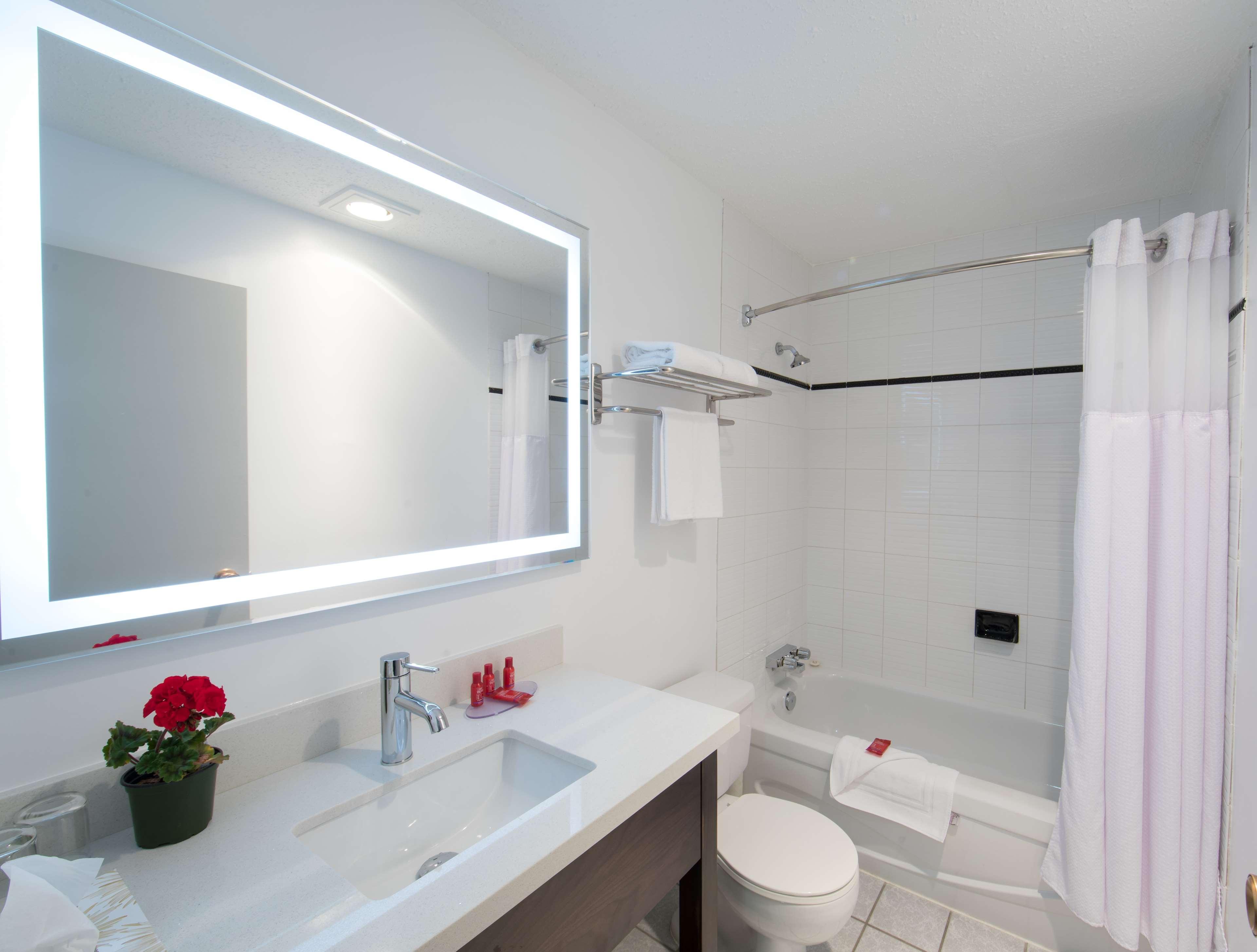 Surestay Hotel By Best Western Каслгар Екстер'єр фото